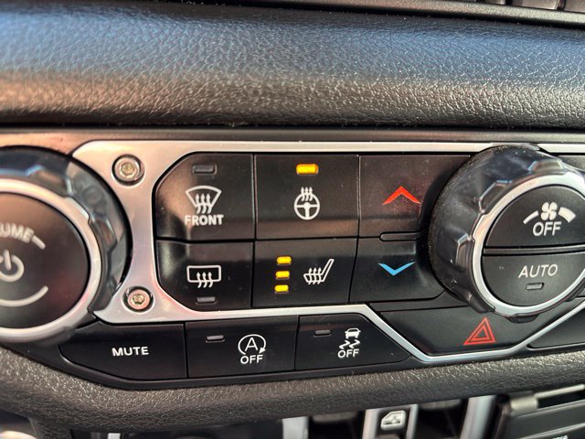 Used 2025 Jeep Wrangler Unlimited Sport AWD/4WD image 11