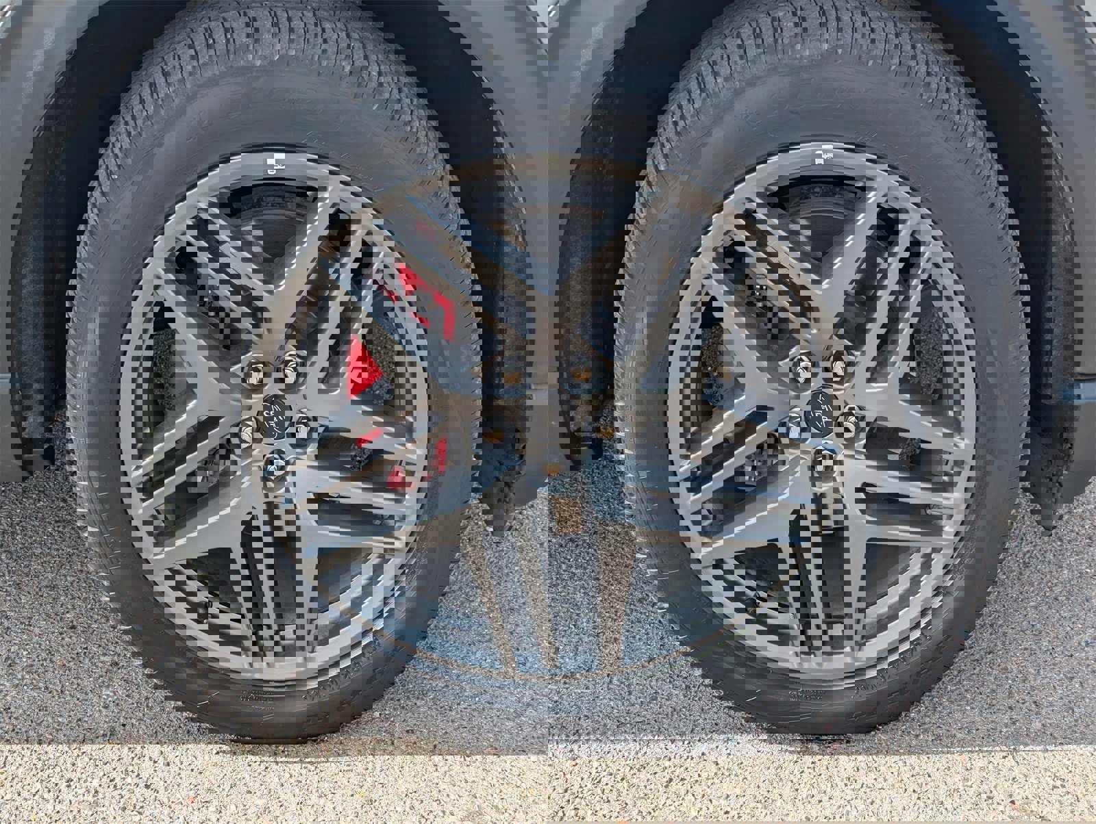 Certified 2025 Ford Explorer ST-Line w/ ST-Line Street Pack image 9