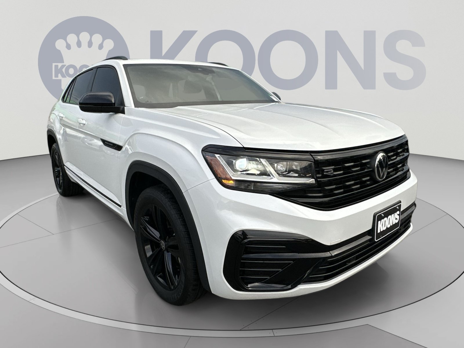 Used 2023 Volkswagen Atlas Cross Sport SEL R-Line AWD/4WD image 18