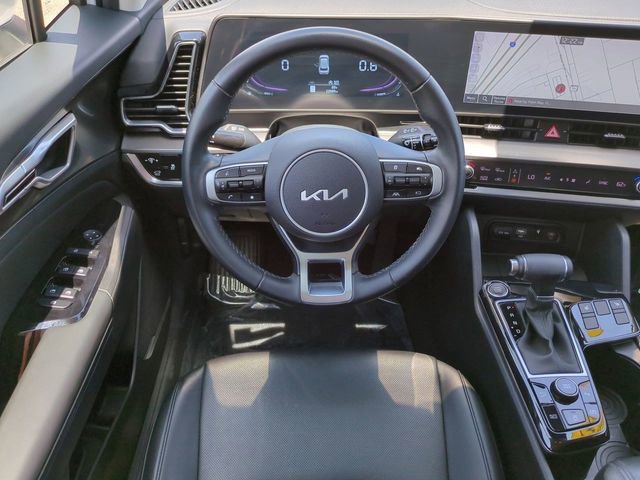 Used 2025 Kia Sportage EX w/ Premium Package FWD image 16