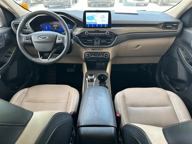 Certified 2020 Ford Escape Titanium w/ Titanium Premium Package 2.0 FWD image 10