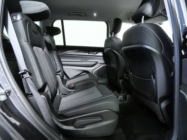 Used 2022 Jeep Grand Cherokee L Laredo w/ Luxury Tech Group I AWD/4WD image 13