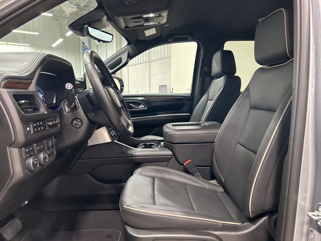 Used 2024 Chevrolet Tahoe Premier AWD/4WD image 11