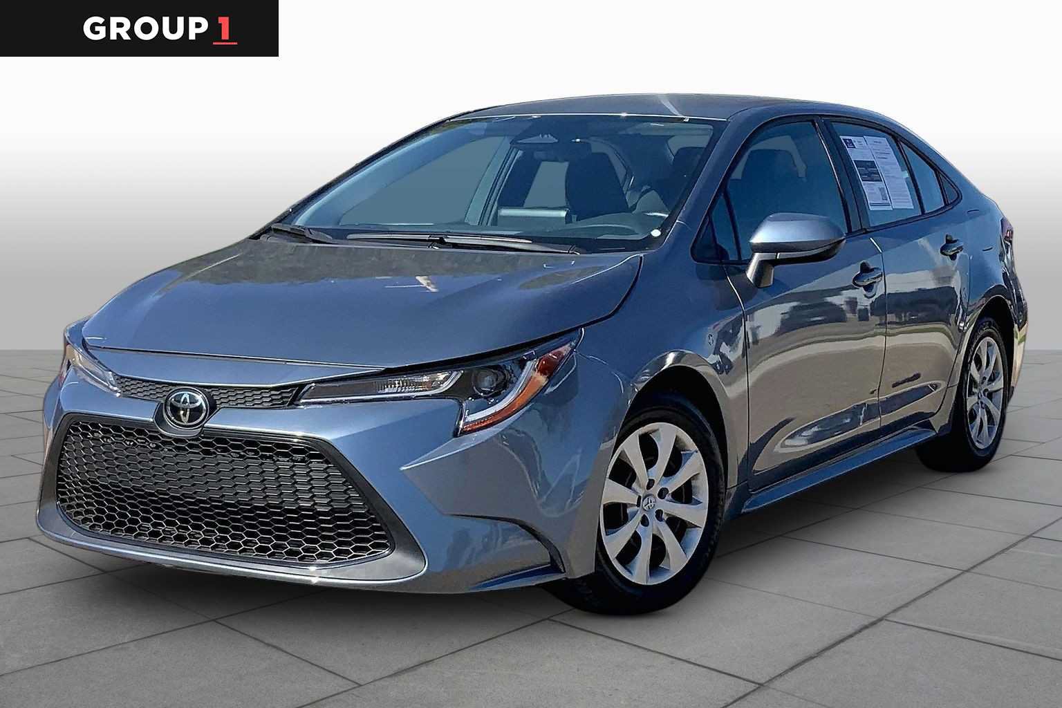 Used 2025 Toyota Corolla LE FWD image 1