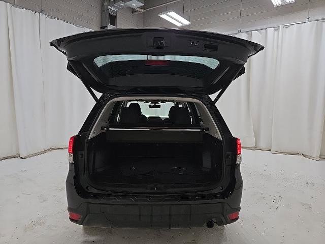 Used 2023 Subaru Forester Limited image 17