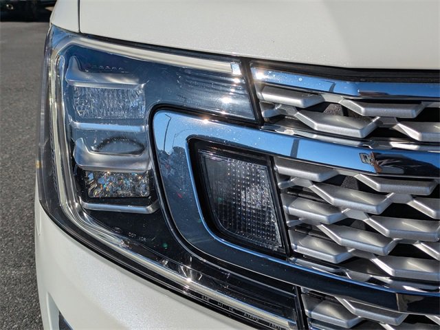 Certified 2021 Ford Expedition Max Platinum image 10