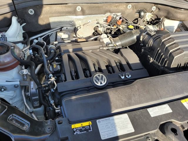 Used 2021 Volkswagen Atlas SEL R-Line image 21