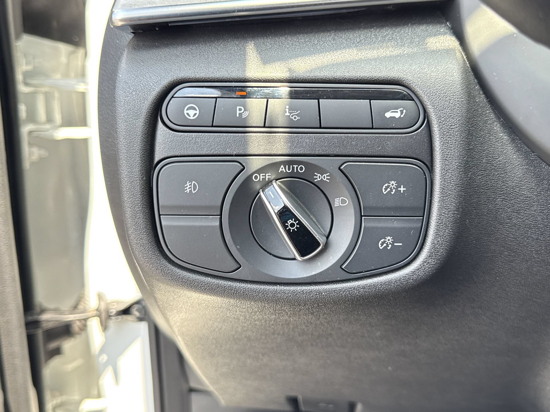 Used 2023 INFINITI QX50 Sensory FWD image 10