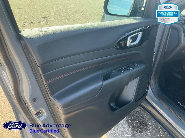 Used 2023 Jeep Compass Trailhawk w/ Trailhawk Convenience Group AWD/4WD image 17
