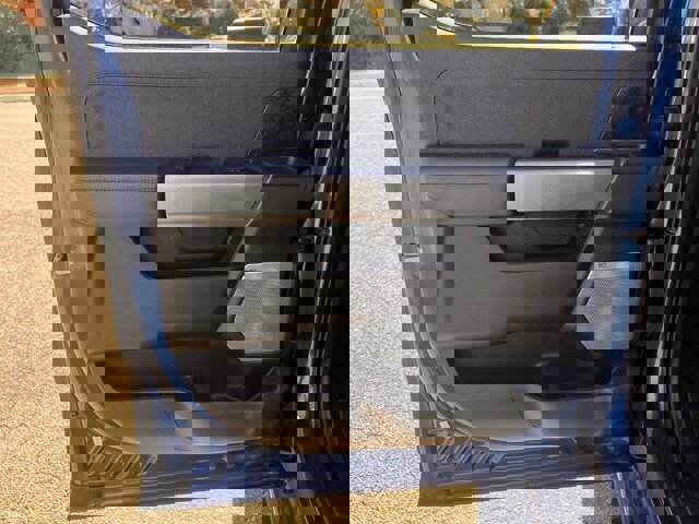 Certified 2022 Ford F150 Lightning Lariat w/ Max Trailer Tow Package image 26