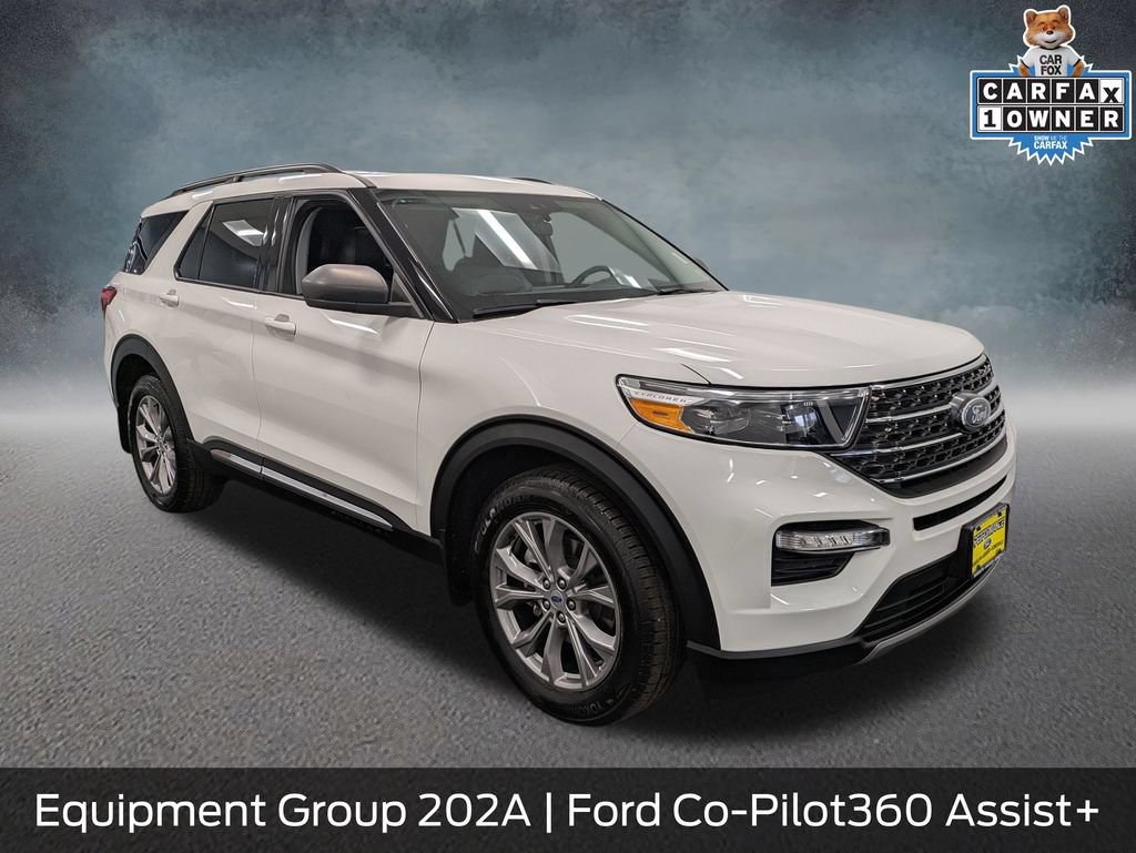 Certified 2023 Ford Explorer XLT w/ Equipment Group 202A AWD/4WD image 3
