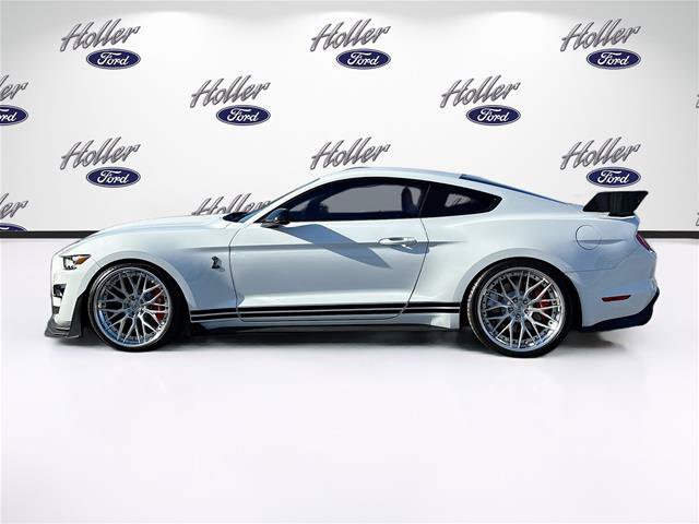 Certified 2022 Ford Mustang Shelby GT500 w/ Carbon Fiber Track Pack RWD image 5