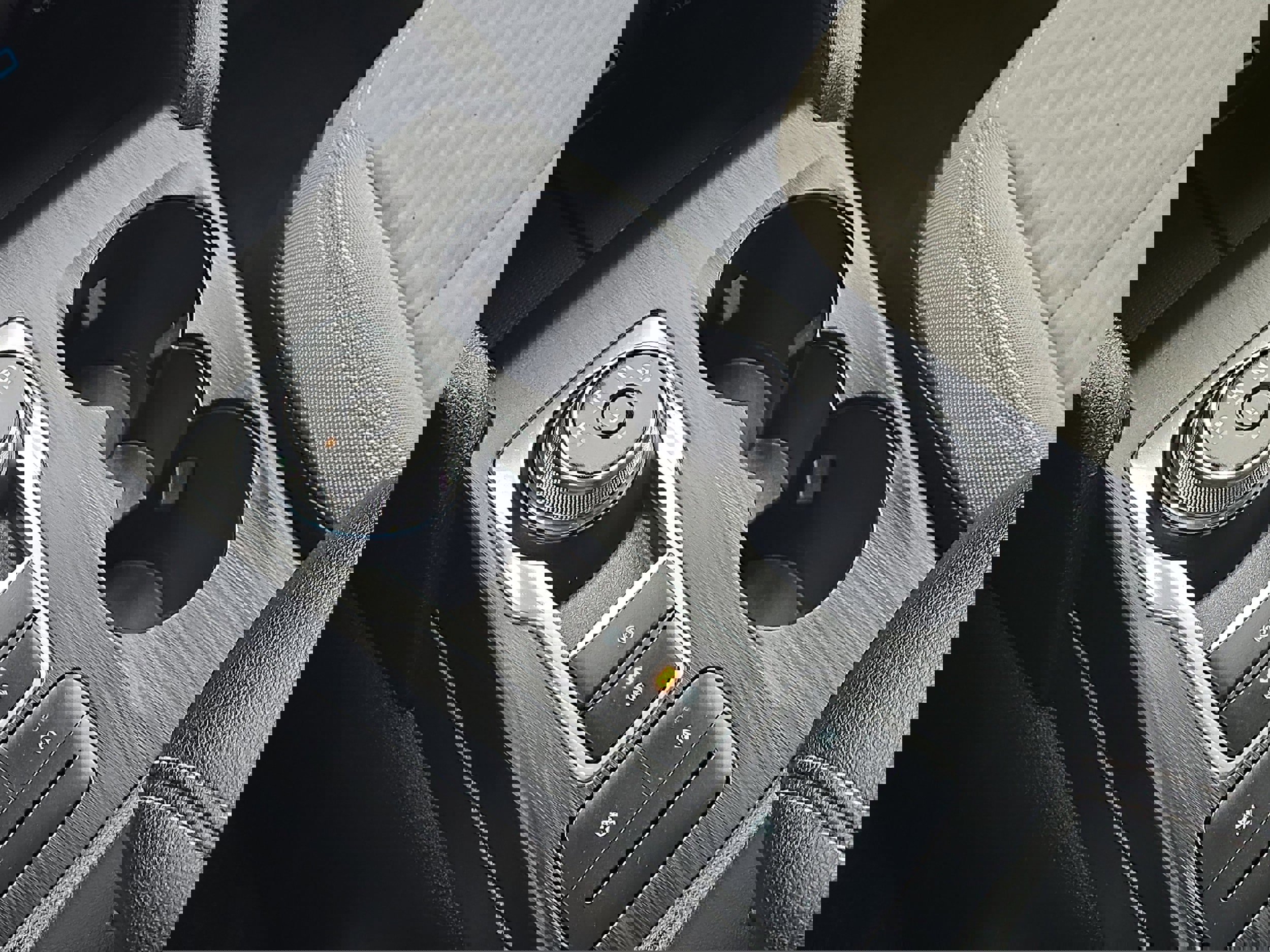 Certified 2022 Ford Escape SE w/ SE Sport Appearance Package image 35