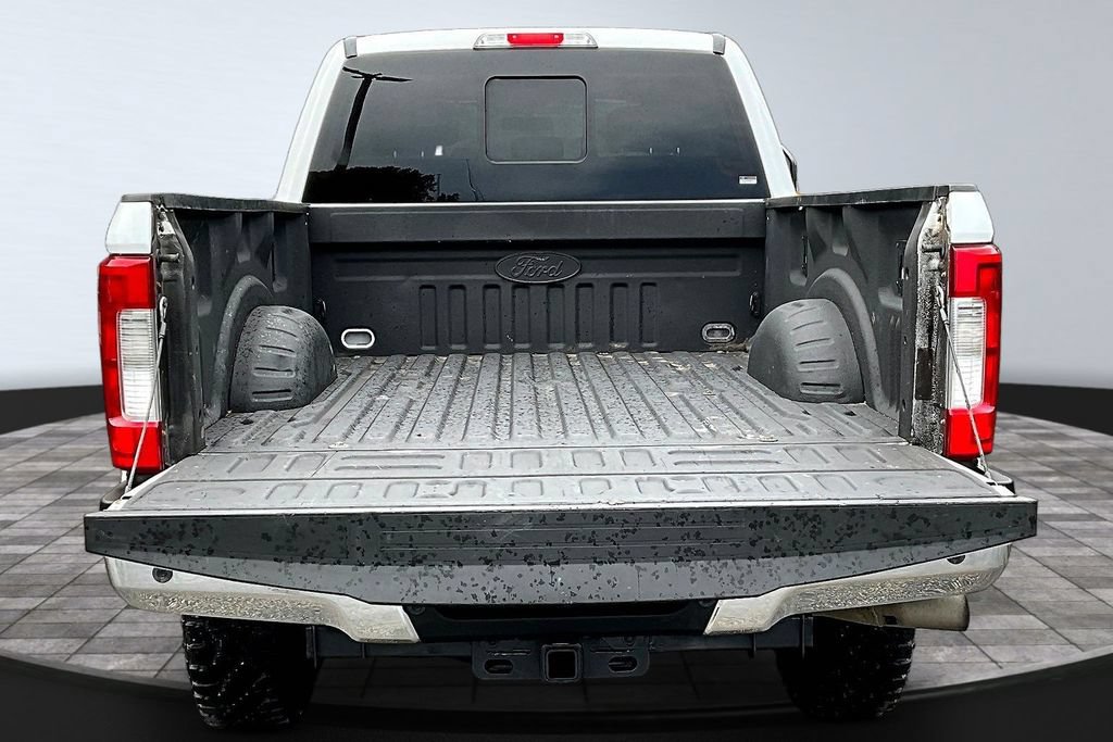 Certified 2019 Ford F250 Lariat w/ Lariat Value Package AWD/4WD image 11
