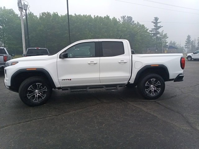 Used 2023 GMC Canyon AT4 image 3