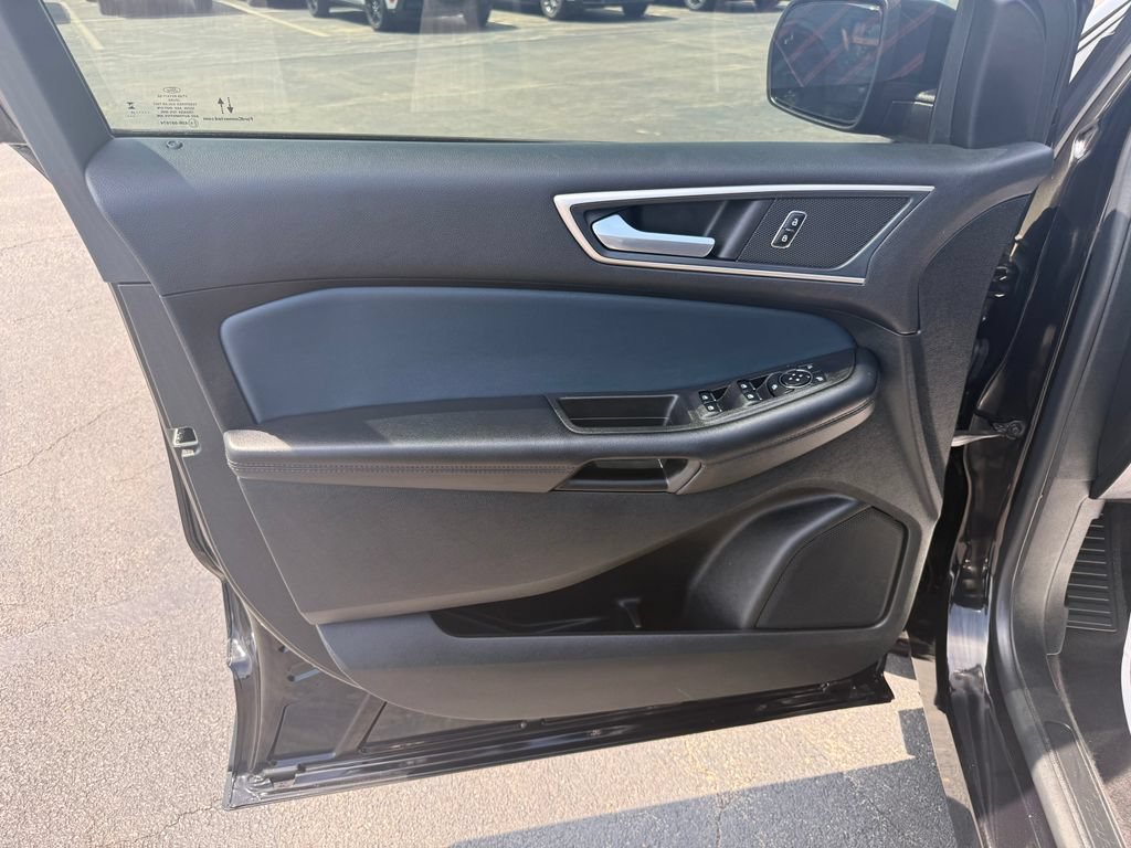 Certified 2023 Ford Edge SEL w/ Sport Appearance Package AWD/4WD image 13