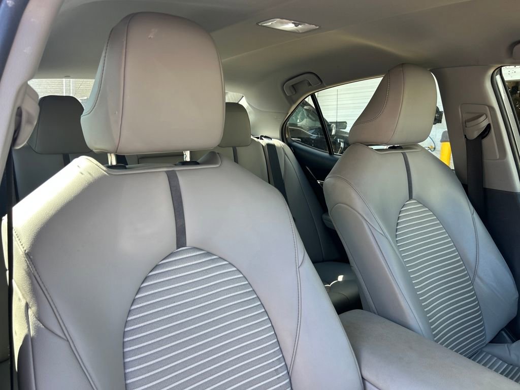 Used 2023 Toyota Camry SE image 14
