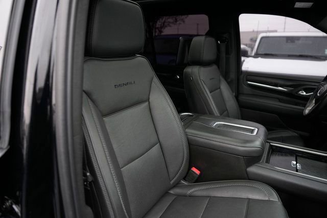 Used 2021 GMC Yukon Denali w/ Denali Premium Package image 22