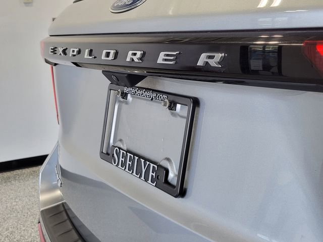 Certified 2025 Ford Explorer Active w/ Active Comfort Package AWD/4WD image 26