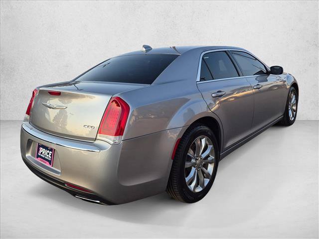 Used 2017 Chrysler 300 Limited AWD/4WD image 5