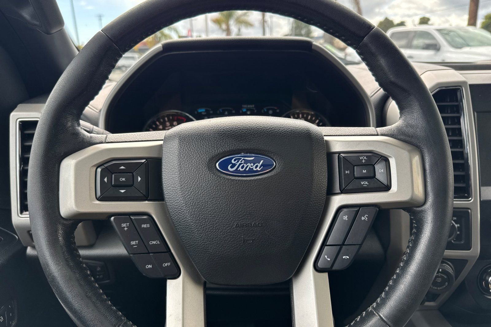 Certified 2019 Ford F150 Lariat AWD/4WD image 24