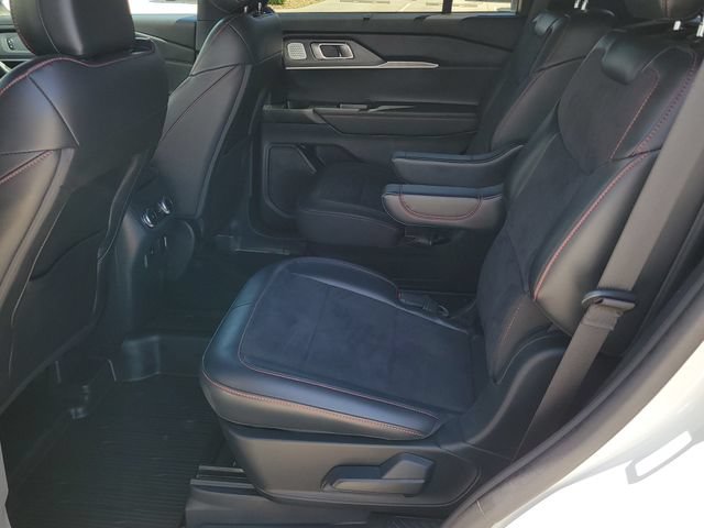 Certified 2025 Ford Explorer ST AWD/4WD image 8