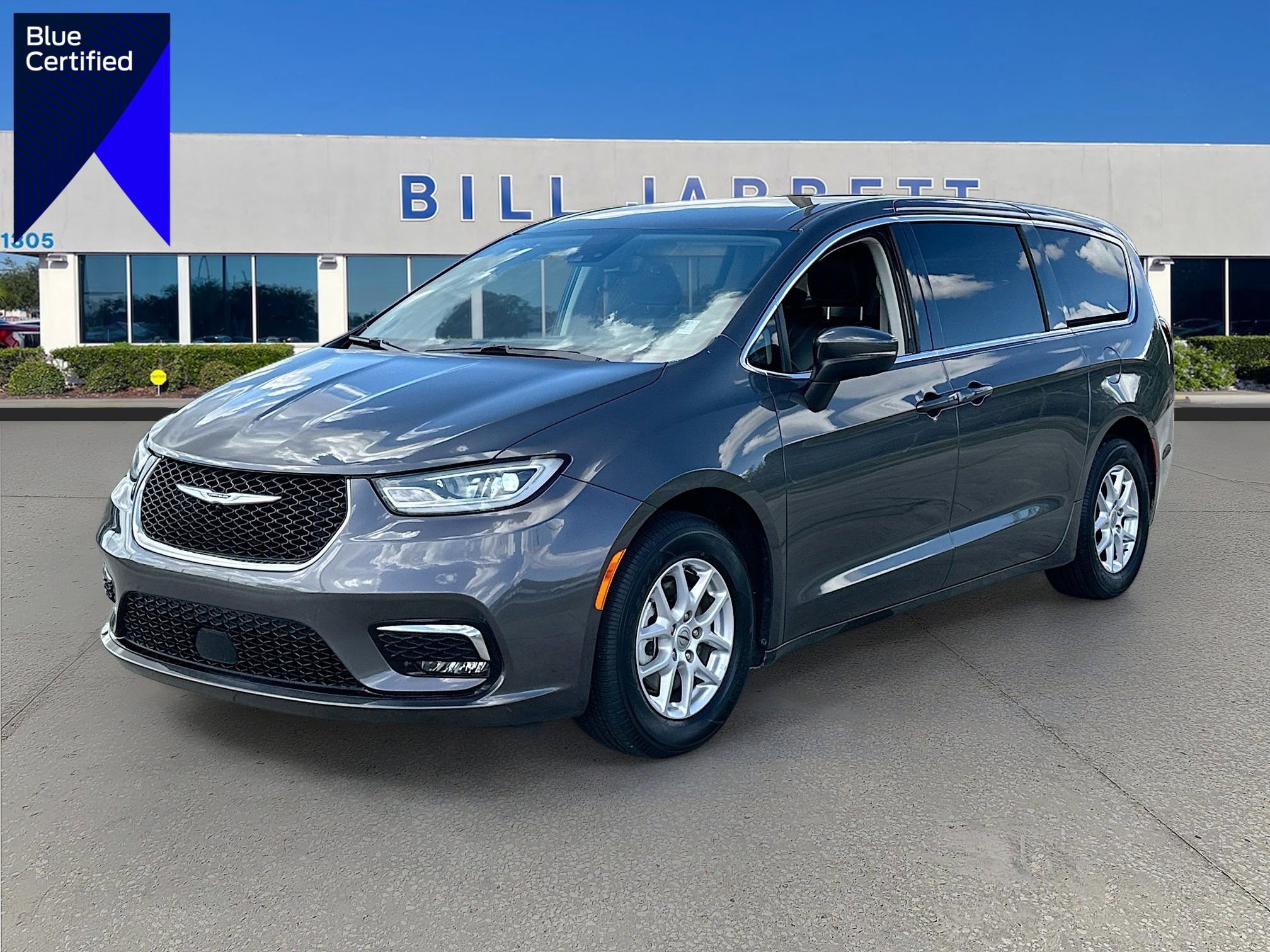 Used 2023 Chrysler Pacifica Touring-L