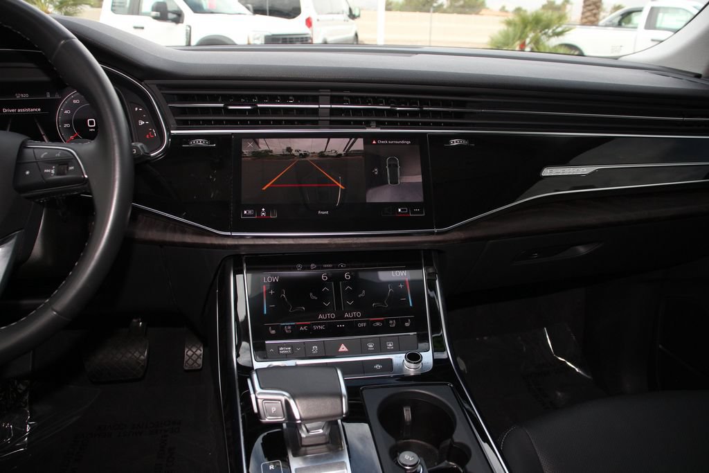 Used 2022 Audi Q8 Premium Plus AWD/4WD image 18