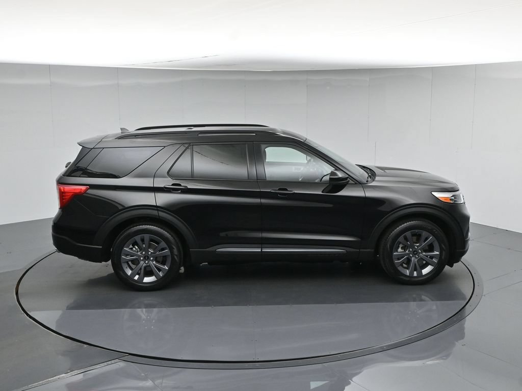 Certified 2023 Ford Explorer XLT w/ Equipment Group 202A RWD image 42