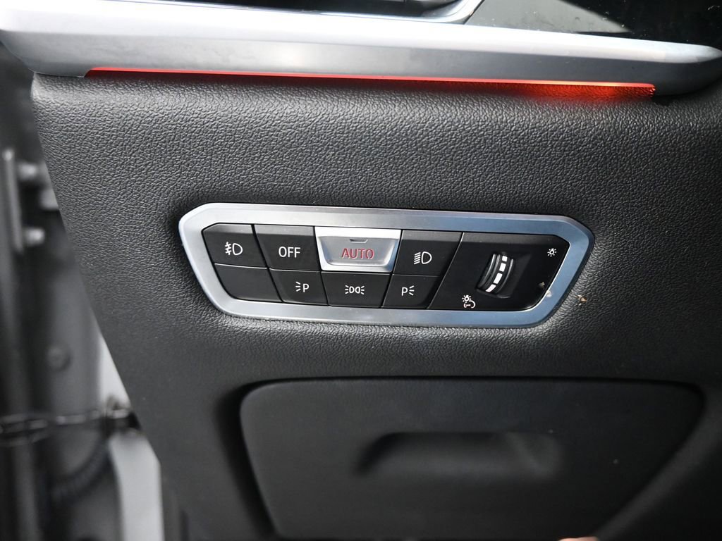 Used 2021 BMW X7 xDrive40i w/ M Sport Package image 13