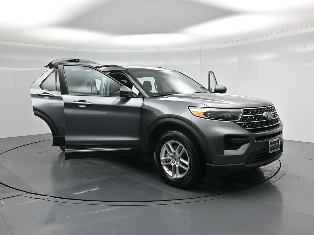 Certified 2022 Ford Explorer XLT w/ Class IV Trailer Tow Package image 53