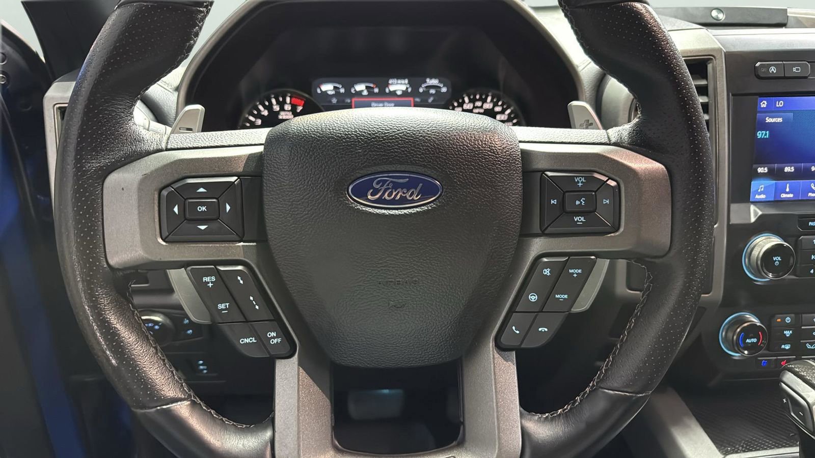 Certified 2020 Ford F150 Raptor w/ Equipment Group 802A Luxury image 15