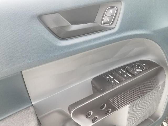 Certified 2022 Ford Maverick XL image 11