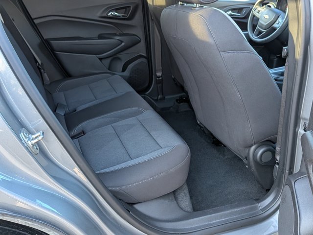 Used 2025 Chevrolet Trax LS FWD image 24