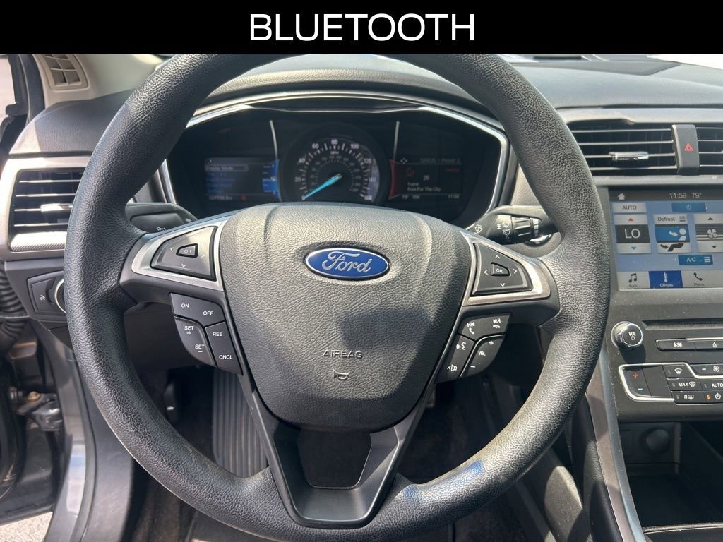 Certified 2017 Ford Fusion SE w/ Fusion SE Technology Package FWD image 10