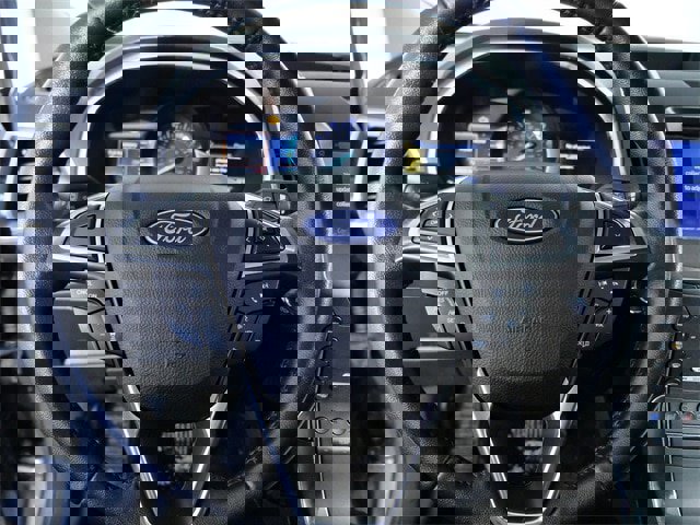 Certified 2020 Ford Edge Titanium w/ Equipment Group 301A image 22