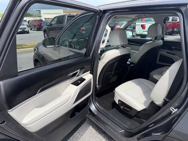 Used 2024 Kia Telluride S AWD/4WD image 12