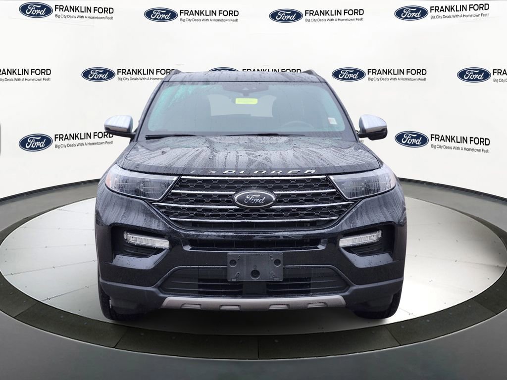 Certified 2022 Ford Explorer XLT w/ Equipment Group 202A image 8