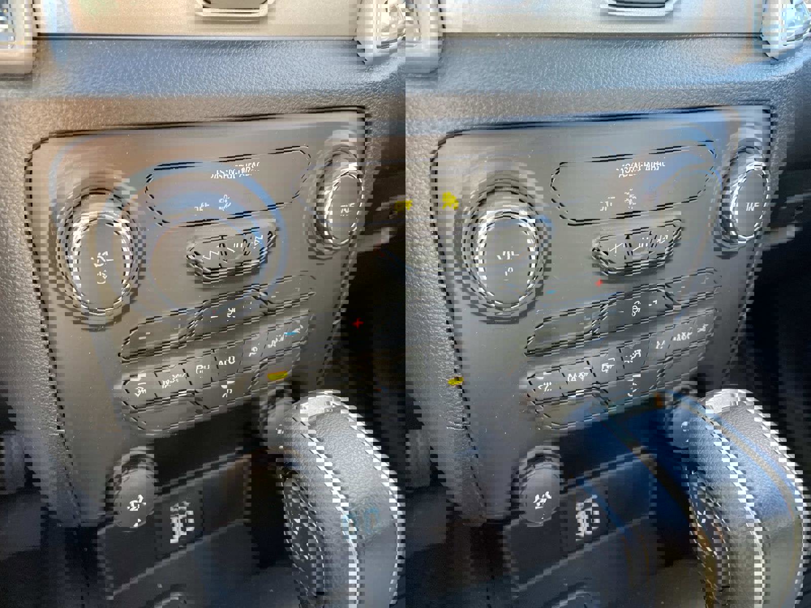 Certified 2023 Ford Ranger XLT w/ Equipment Group 301A Mid image 20