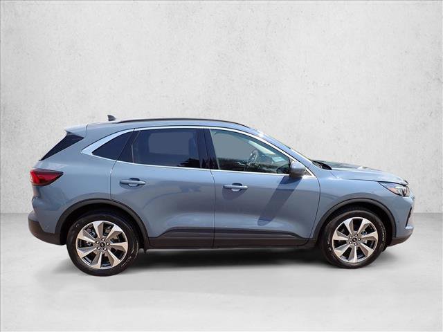 Certified 2023 Ford Escape Platinum w/ Premium Technology Package AWD/4WD image 5