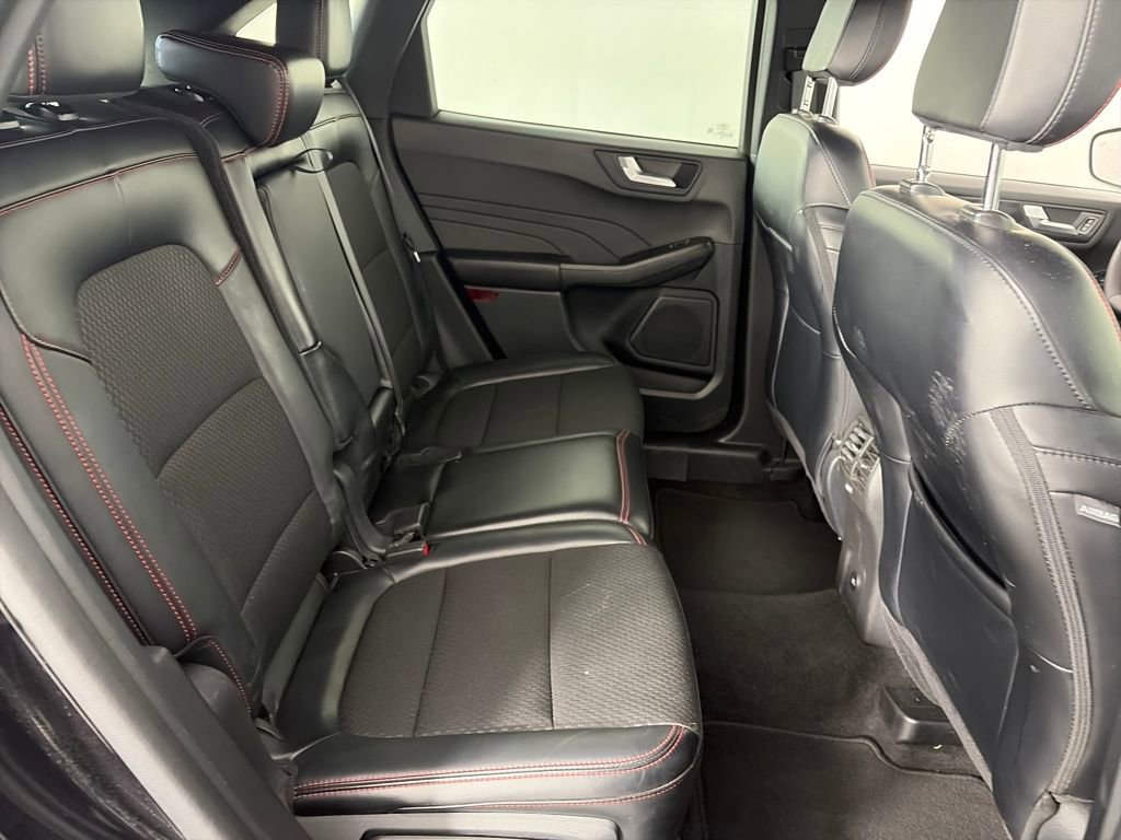 Certified 2025 Ford Escape ST-Line Select image 29