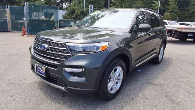 Certified 2022 Ford Explorer XLT w/ Equipment Group 202A AWD/4WD image 5