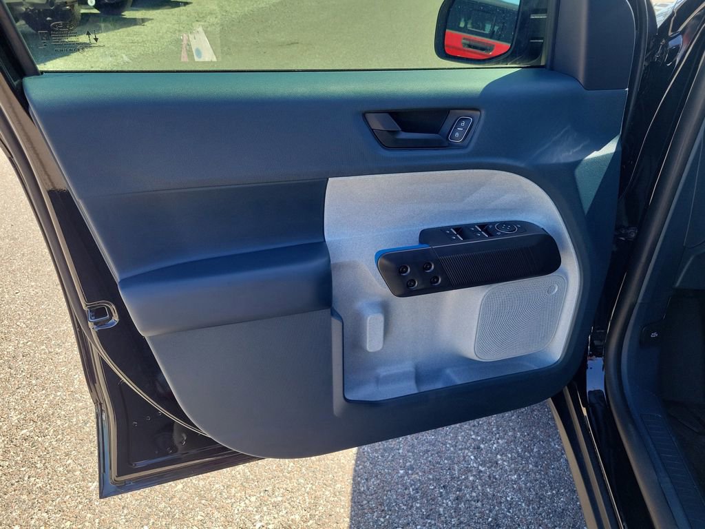 Certified 2025 Ford Maverick XLT w/ Equipment Group 302A image 22