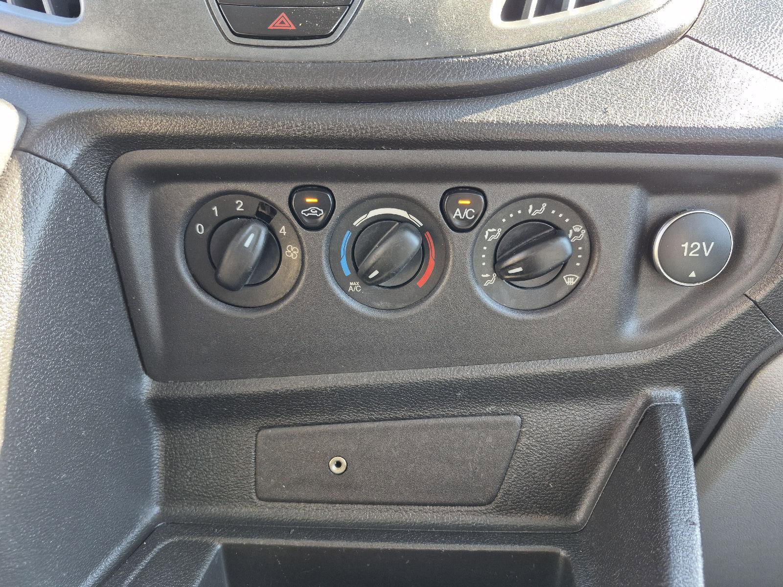 Certified 2019 Ford Transit 350 XL image 18