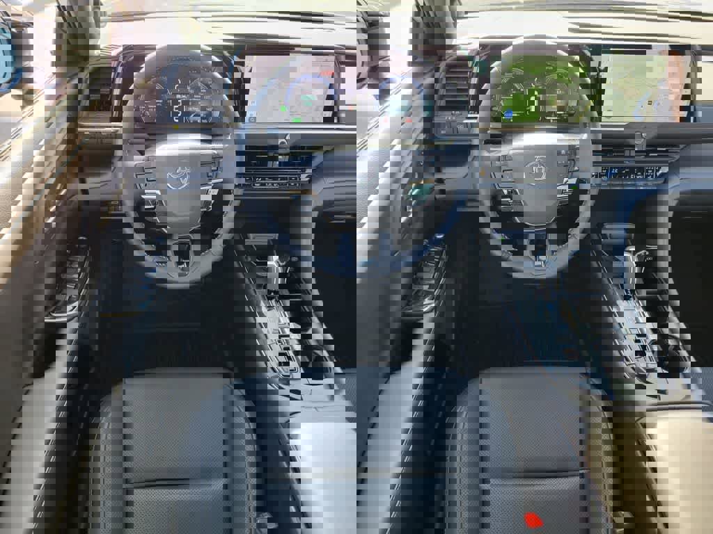 Used 2026 Toyota Crown AWD/4WD image 13