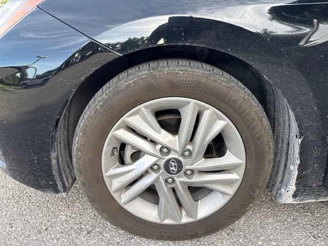 Used 2020 Hyundai Elantra Value Edition w/ Cargo Package (C1) FWD image 16