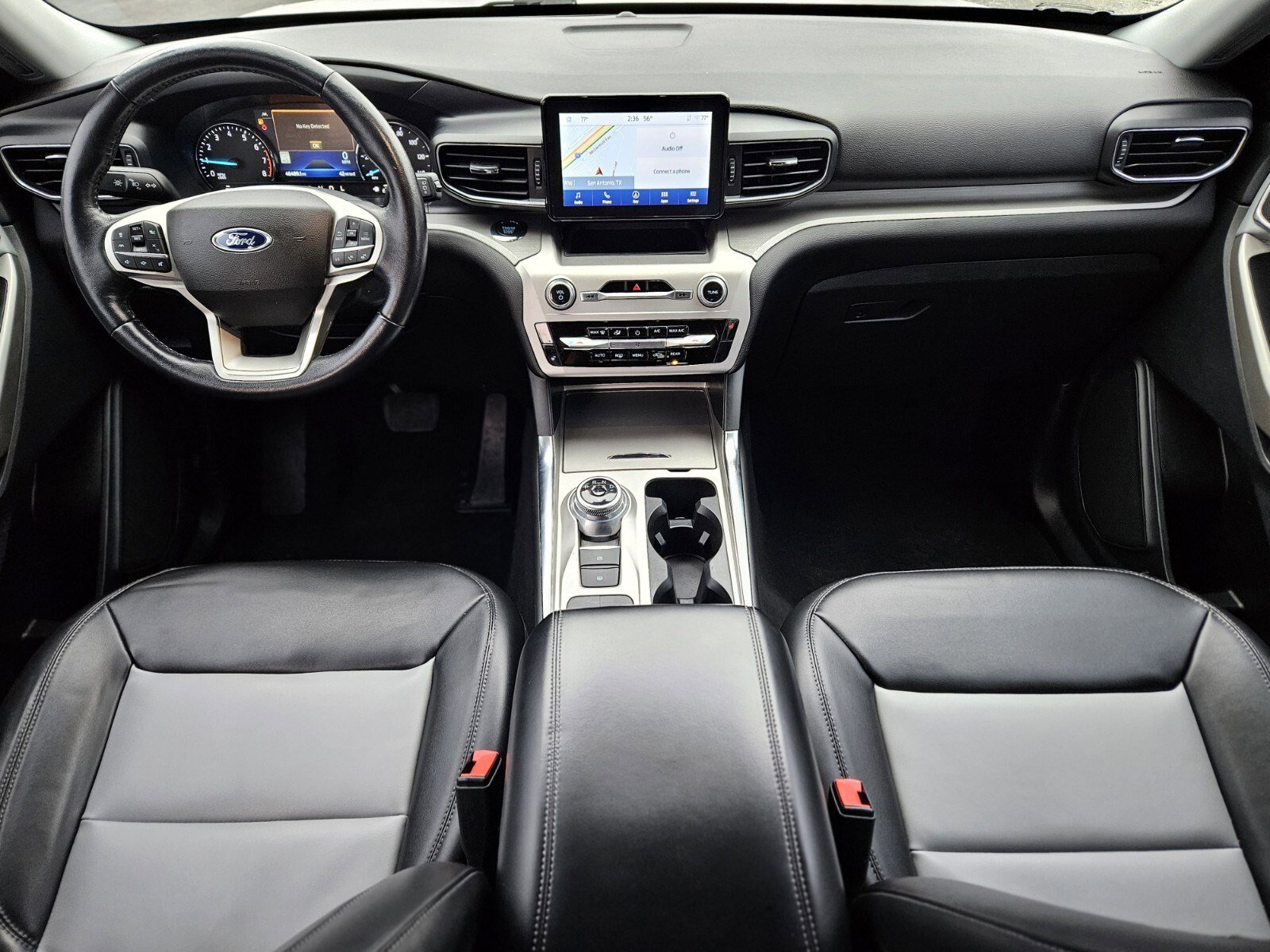 Certified 2022 Ford Explorer XLT w/ Equipment Group 202A image 13