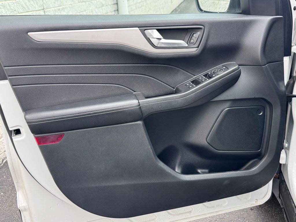 Certified 2021 Ford Escape SEL image 11