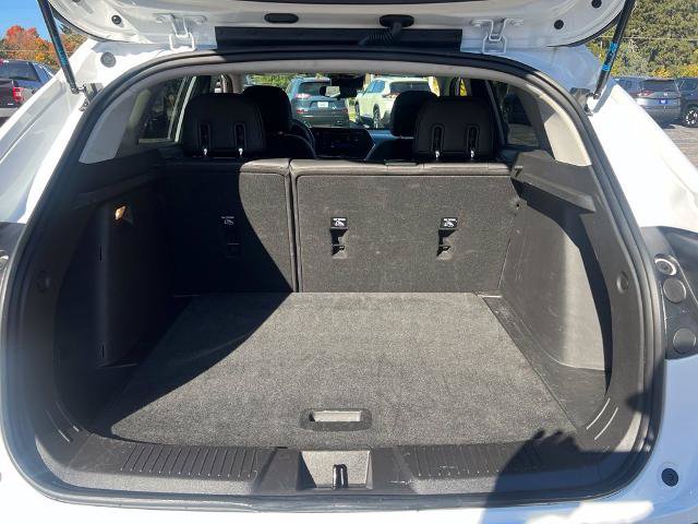 Used 2025 Chevrolet Trax LT w/ LT Convenience Package FWD image 35