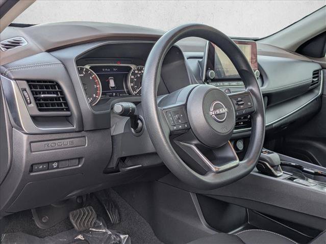 Used 2023 Nissan Rogue S FWD image 3